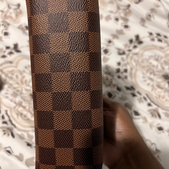 Authentic Louis Vuitton cosmetic pouch - Picture 2 of 3
